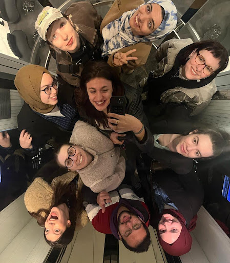 Szkolenie w Ankarze, Digital youth climate action, Hania, 3 Selfie uczestników projektu w windzie.