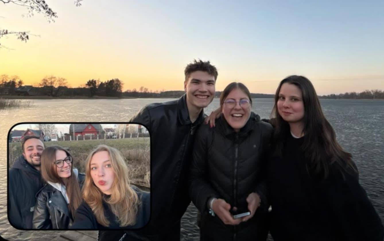 Szymon Bajko Dwie dziewczyny machające do kamery