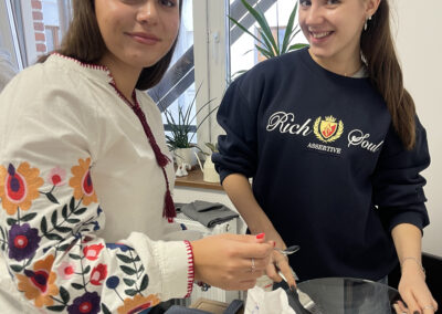 Wspólne gotowanie w ramach wizyty studyjnej Study Tours to Poland w Łodzi